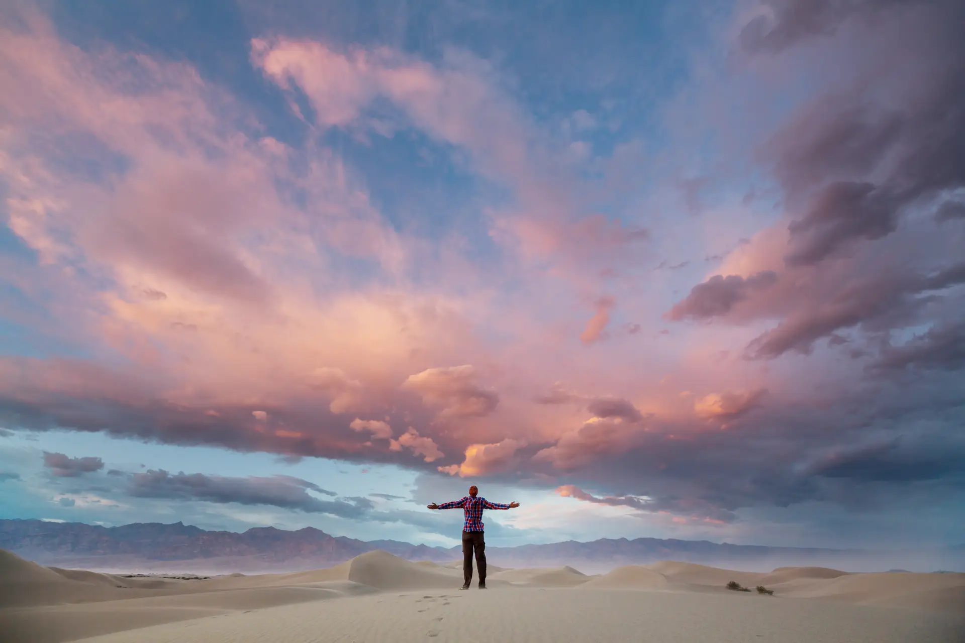 Sand dunes in Death Valley National Park, California, USA